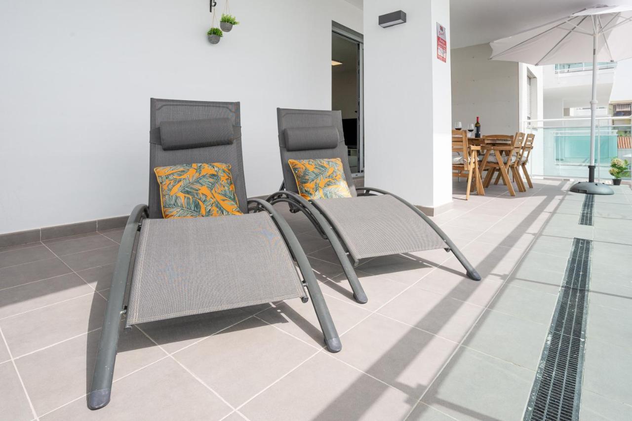 Seafront Duna Beach Luxury Apartment Торрокс-Коста Экстерьер фото